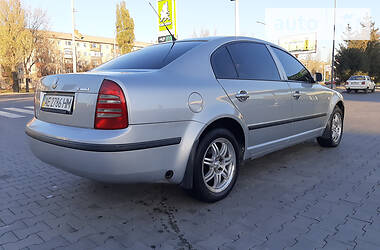 Седан Skoda Superb 2005 в Павлограде