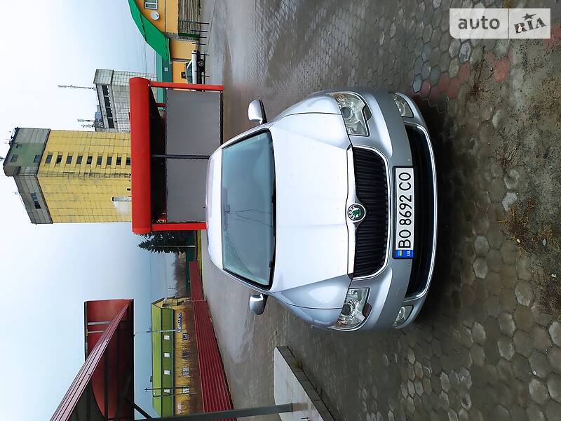 Хэтчбек Skoda Superb 2012 в Кременце
