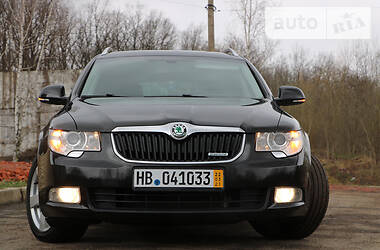 Універсал Skoda Superb 2011 в Трускавці