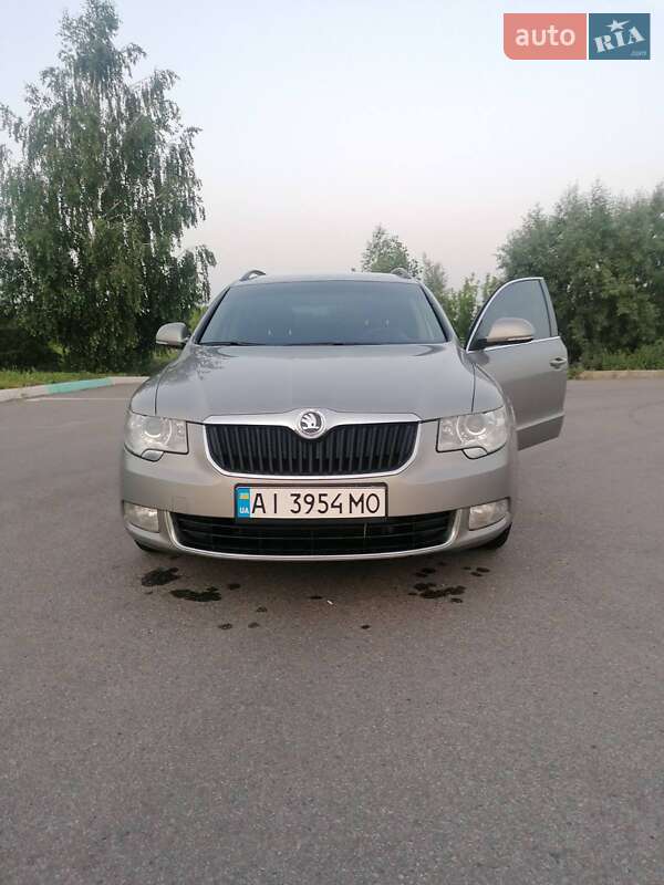 Универсал Skoda Superb 2013 в Володарке