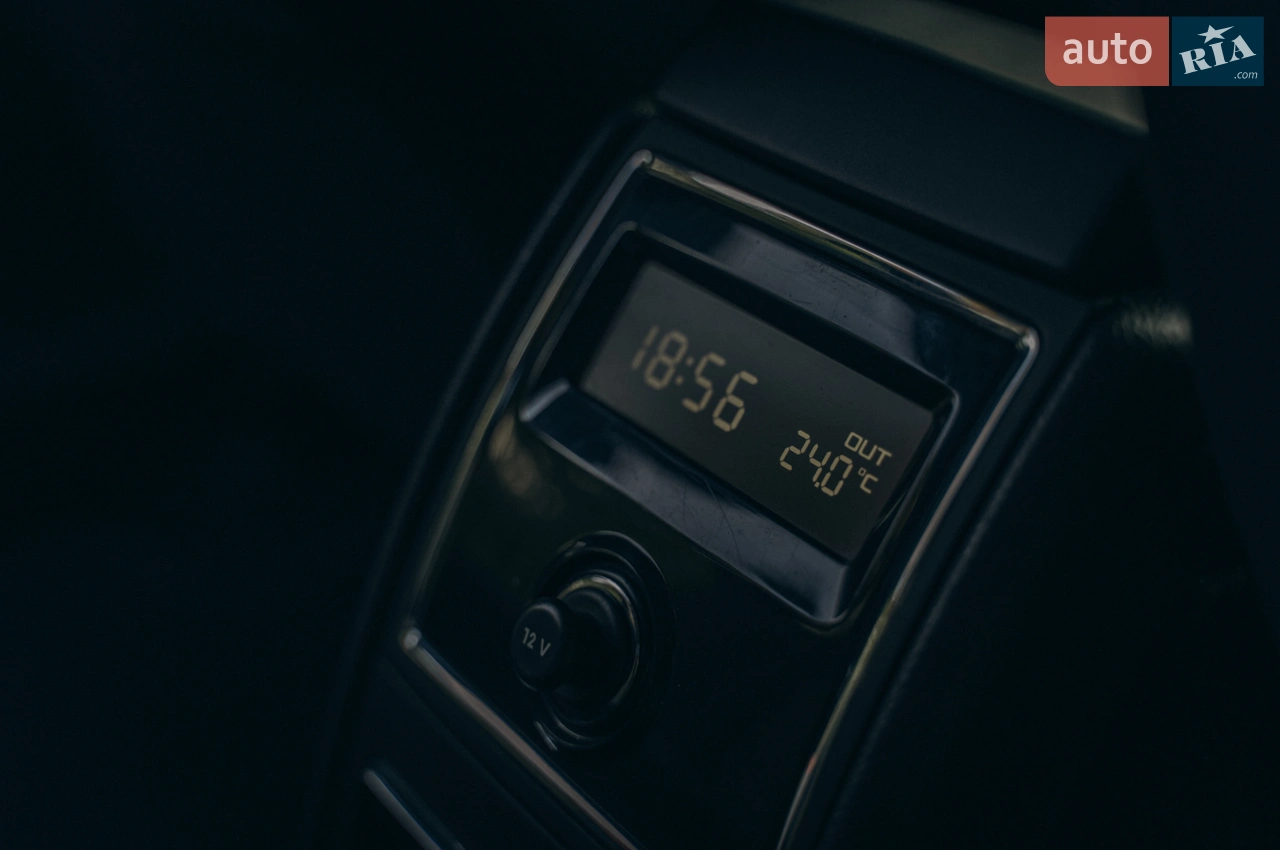 2011 Skoda Superb - мініатюра 3