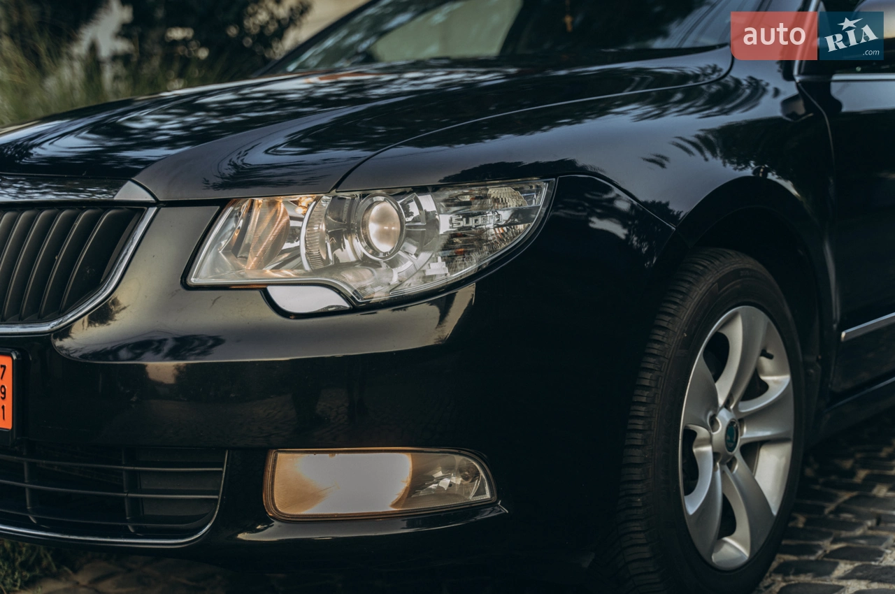 2012 Skoda Superb - мініатюра 12