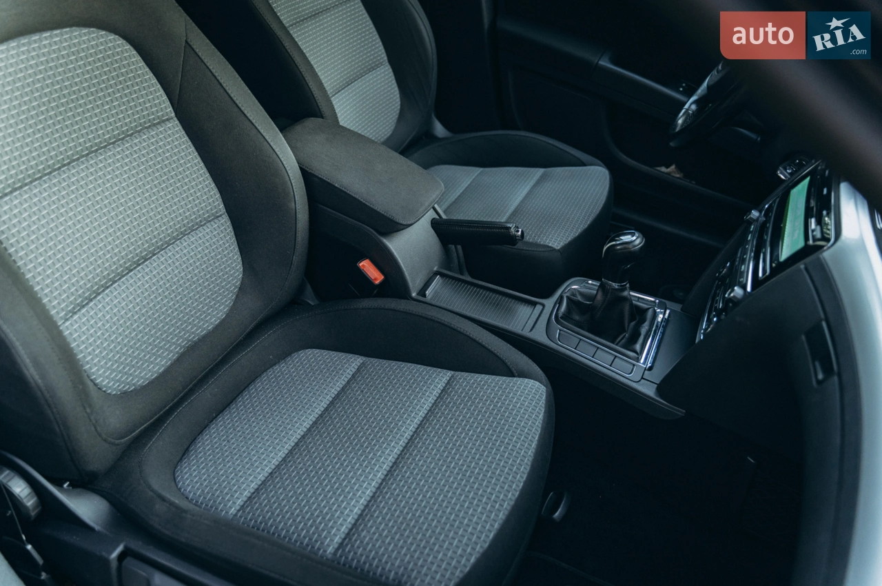 2011 Skoda Superb - мініатюра 22