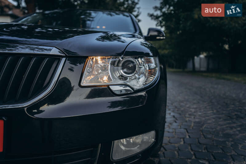 Ліфтбек Skoda Superb 2011 в Мукачевому