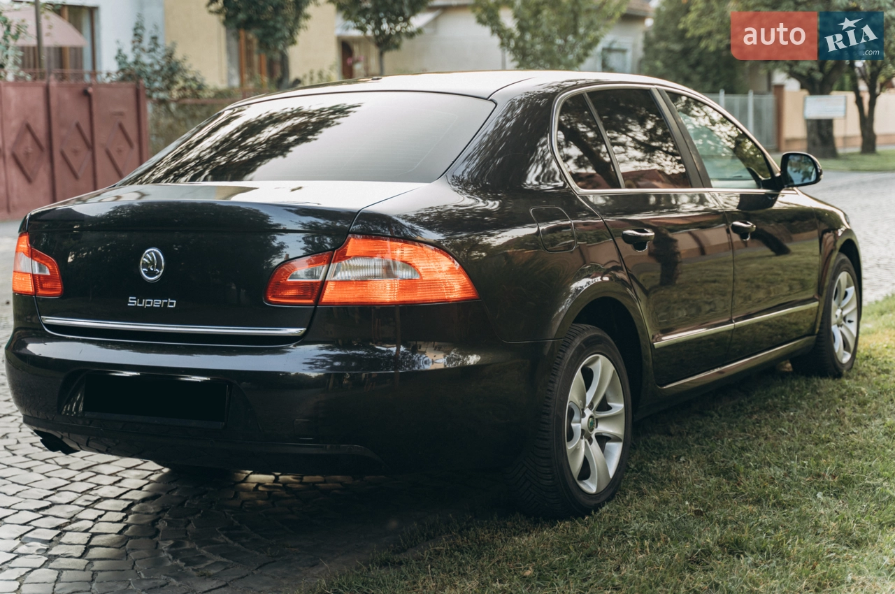 2011 Skoda Superb - мініатюра 40
