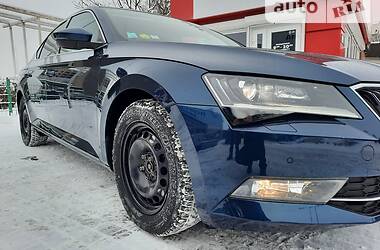 Седан Skoda Superb 2016 в Луцьку