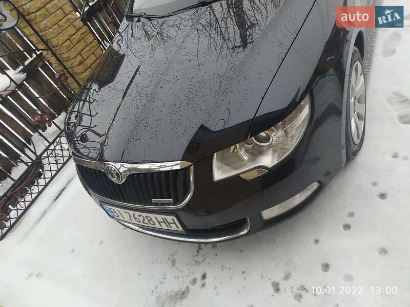 Универсал Skoda Superb 2012 в Гадяче