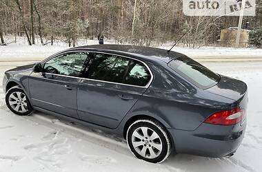 Седан Skoda Superb 2009 в Харкові