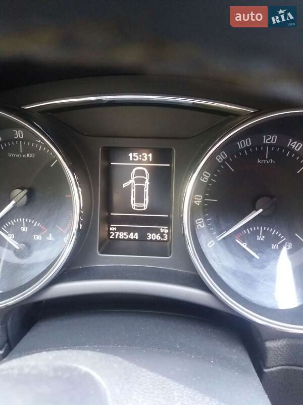 Универсал Skoda Superb 2012 в Стрые фото 10 Универсал Skoda Superb 2012 в Стрые