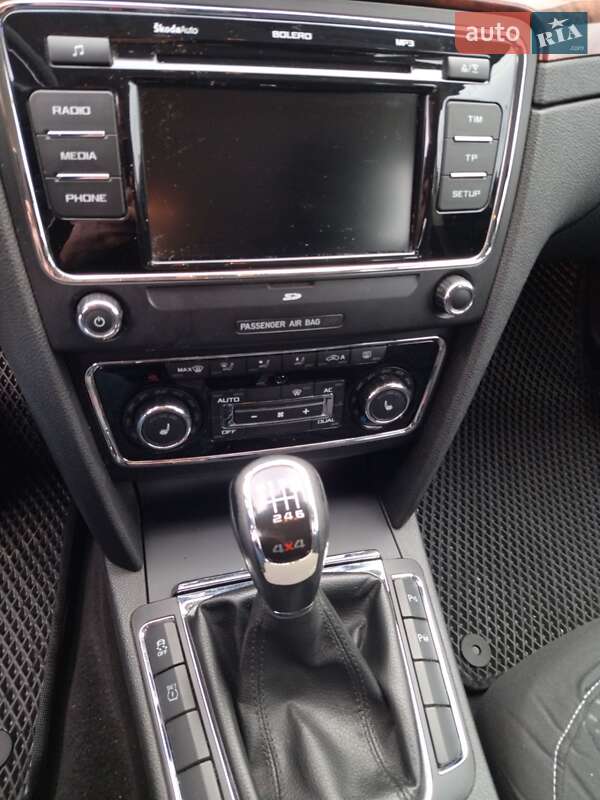 Ліфтбек Skoda Superb 2010 в Ужгороді