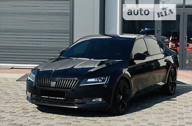 Седан Skoda Superb 2018 в 