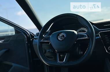 Седан Skoda Superb 2018 в 