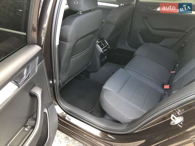 Ліфтбек Skoda Superb 2016 в Бродах