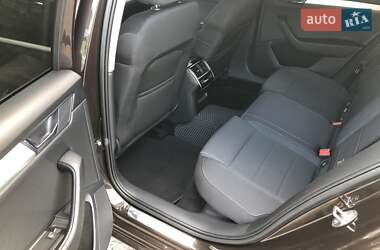 Лифтбек Skoda Superb 2016 в 
