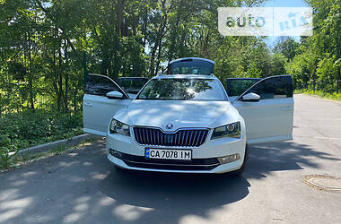 Универсал Skoda Superb 2015 в Умани