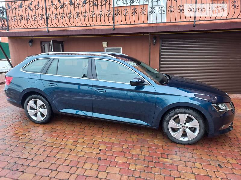 Универсал Skoda Superb 2016 в Хмельницком