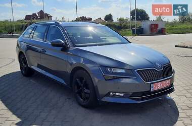 Універсал Skoda Superb 2016 в Луцьку