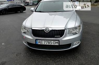 Універсал Skoda Superb 2012 в Дніпрі