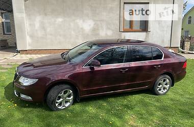 Универсал Skoda Superb 2011 в Тернополе