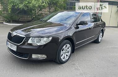 Седан Skoda Superb 2012 в Києві