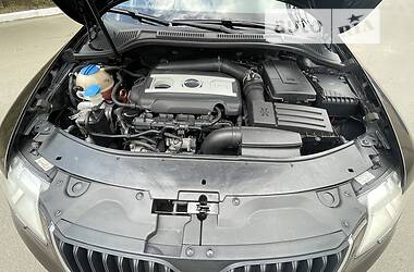 Седан Skoda Superb 2012 в Києві