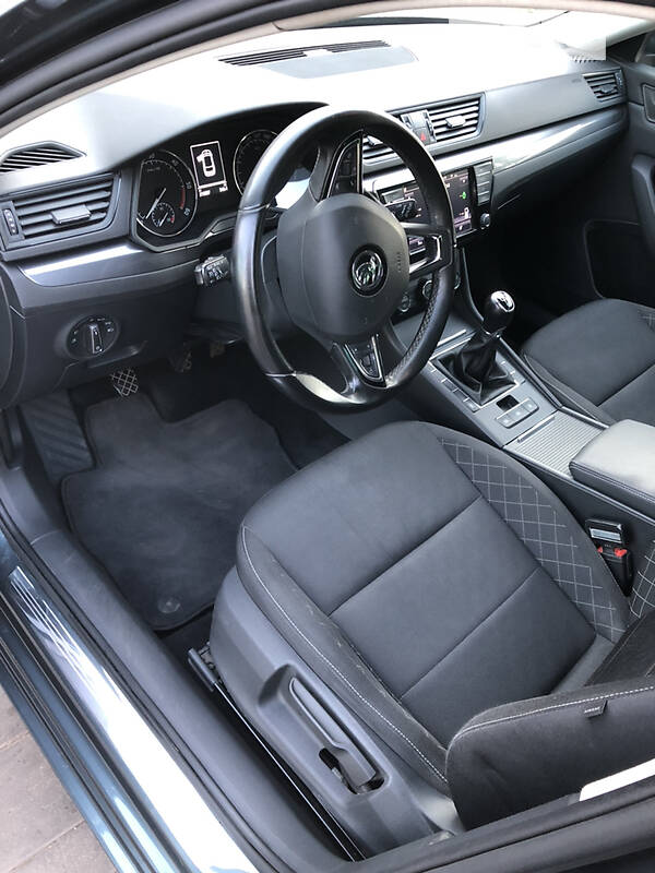 Универсал Skoda Superb 2016 в Кривом Роге