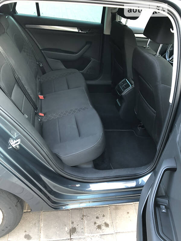 Универсал Skoda Superb 2016 в Кривом Роге