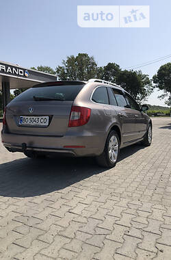 Универсал Skoda Superb 2010 в Черновцах