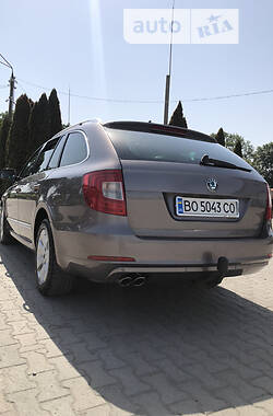 Универсал Skoda Superb 2010 в Черновцах