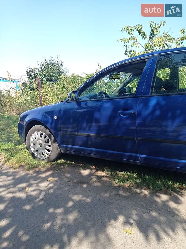 Лифтбек Skoda Superb 2002 в Новоархангельске