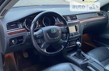 Лифтбек Skoda Superb 2011 в 