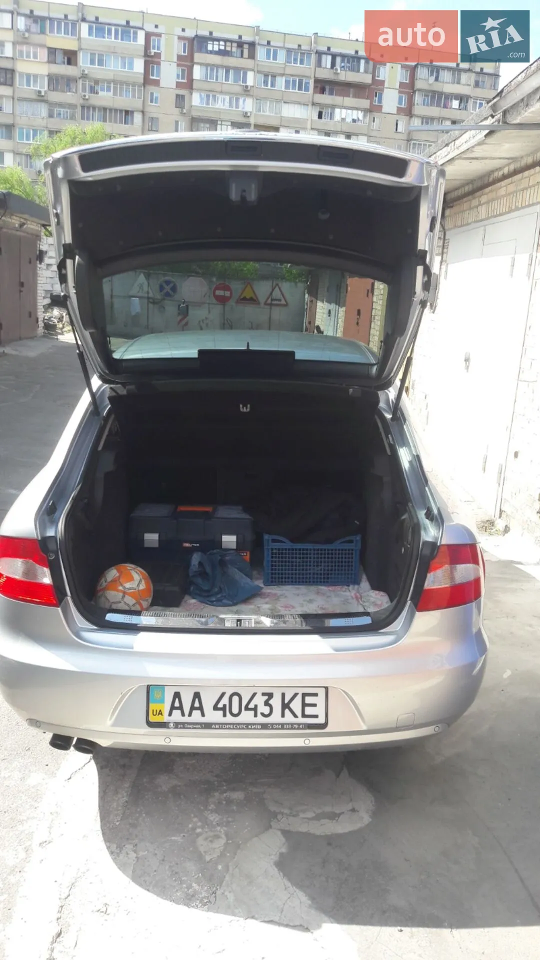 2010 Skoda Superb - мініатюра 5
