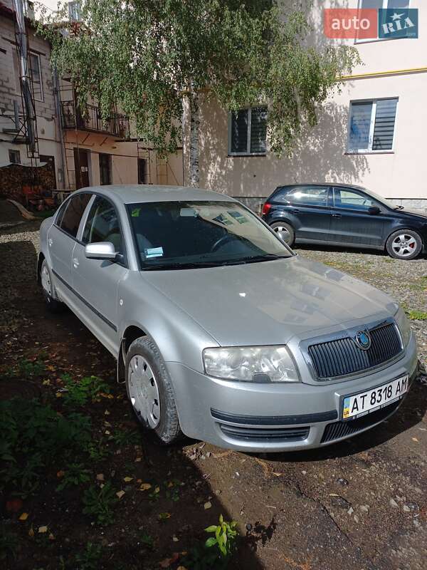 Skoda Superb 2006