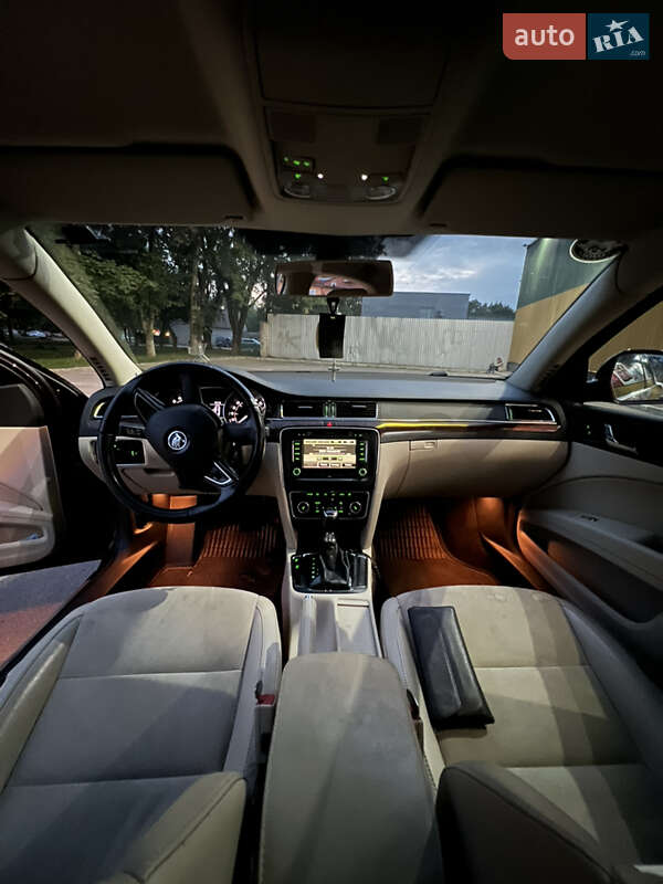 Ліфтбек Skoda Superb 2013 в Ужгороді