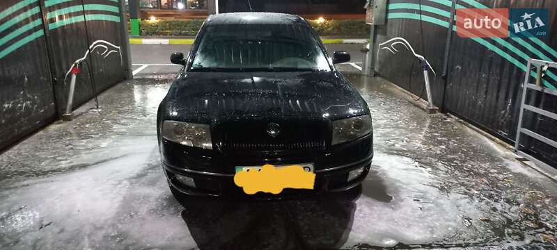 Skoda Superb 2002