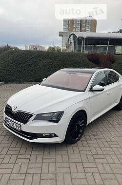 Лифтбек Skoda Superb 2017 в Луцке