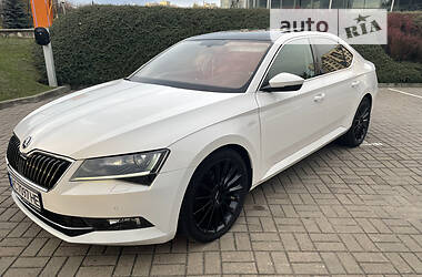 Лифтбек Skoda Superb 2017 в Луцке