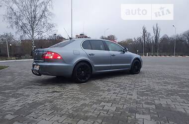 Ліфтбек Skoda Superb 2009 в Чернівцях