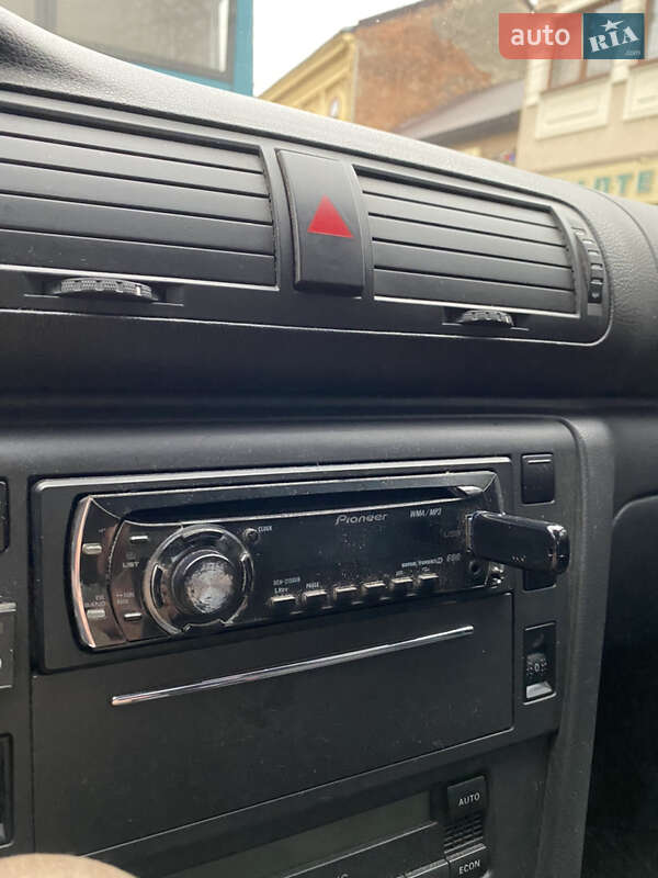 Лифтбек Skoda Superb 2006 в Ужгороде
