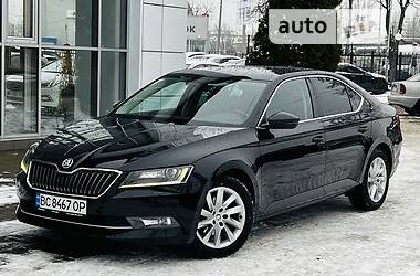Лифтбек Skoda Superb 2016 в Киеве