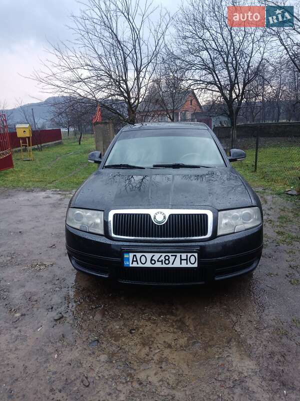 Лифтбек Skoda Superb 2007 в Тячеве