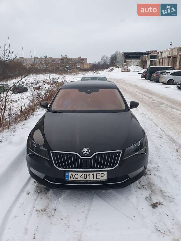 Ліфтбек Skoda Superb 2016 в Луцьку