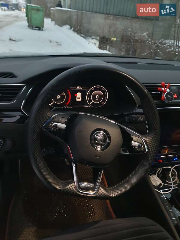 Ліфтбек Skoda Superb 2016 в Луцьку