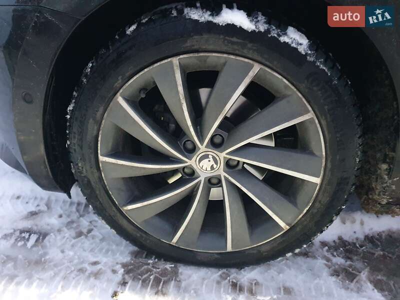 Ліфтбек Skoda Superb 2016 в Луцьку