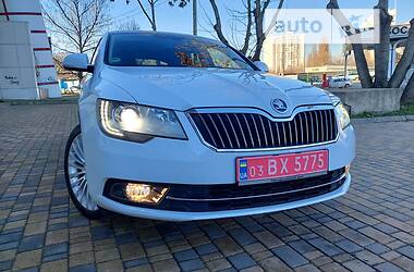 Лифтбек Skoda Superb 2015 в Одессе