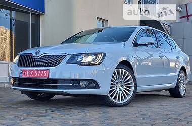 Лифтбек Skoda Superb 2015 в Одессе