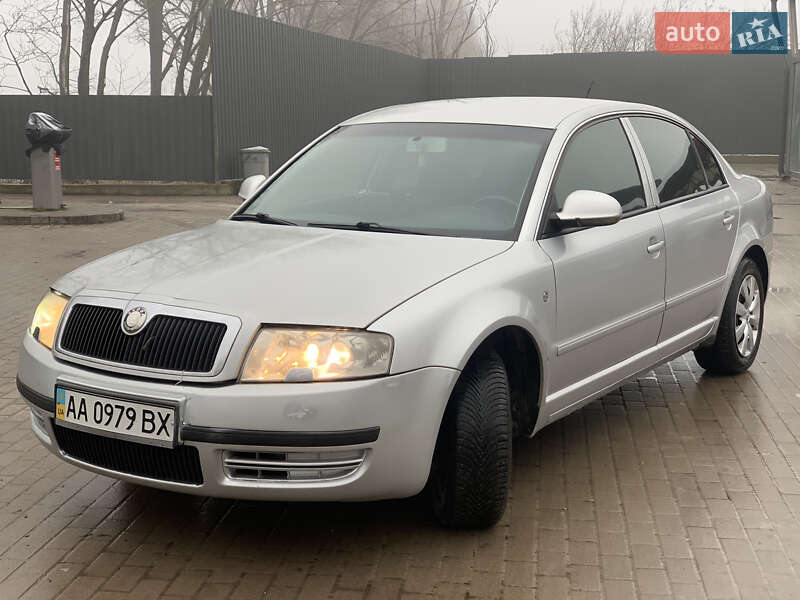 Лифтбек Skoda Superb 2006 в Тернополе