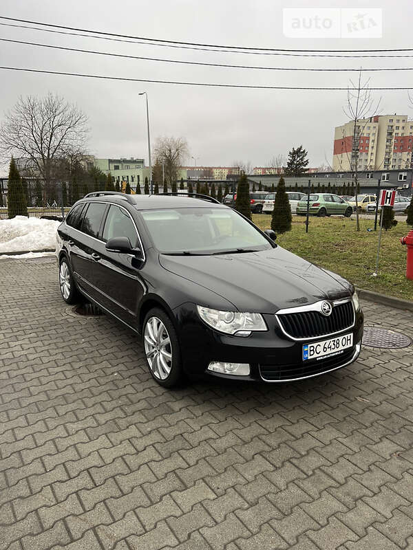 Универсал Skoda Superb 2013 в Львове