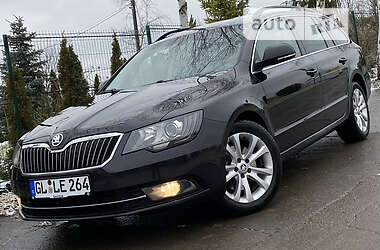 Универсал Skoda Superb 2014 в Дрогобыче