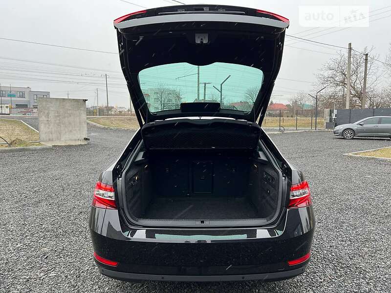 Ліфтбек Skoda Superb 2019 в Луцьку